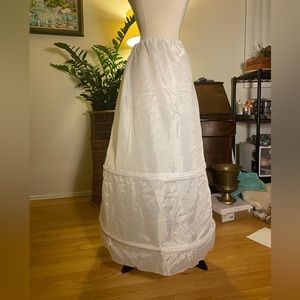 Gunne Sax dress hoop!
